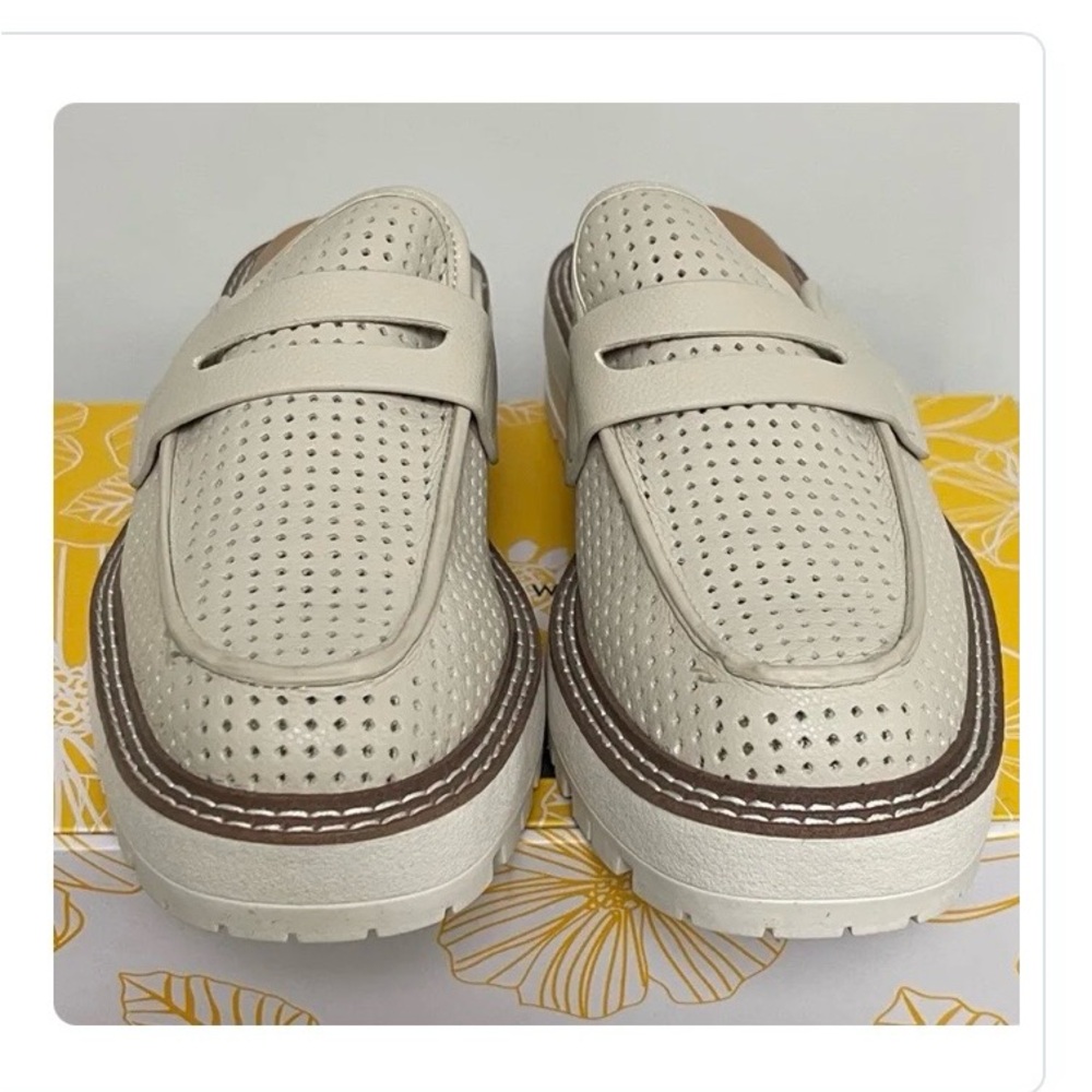 Yellow Box Women's Cream Perforated Sneakers Size 7.5 New in Box